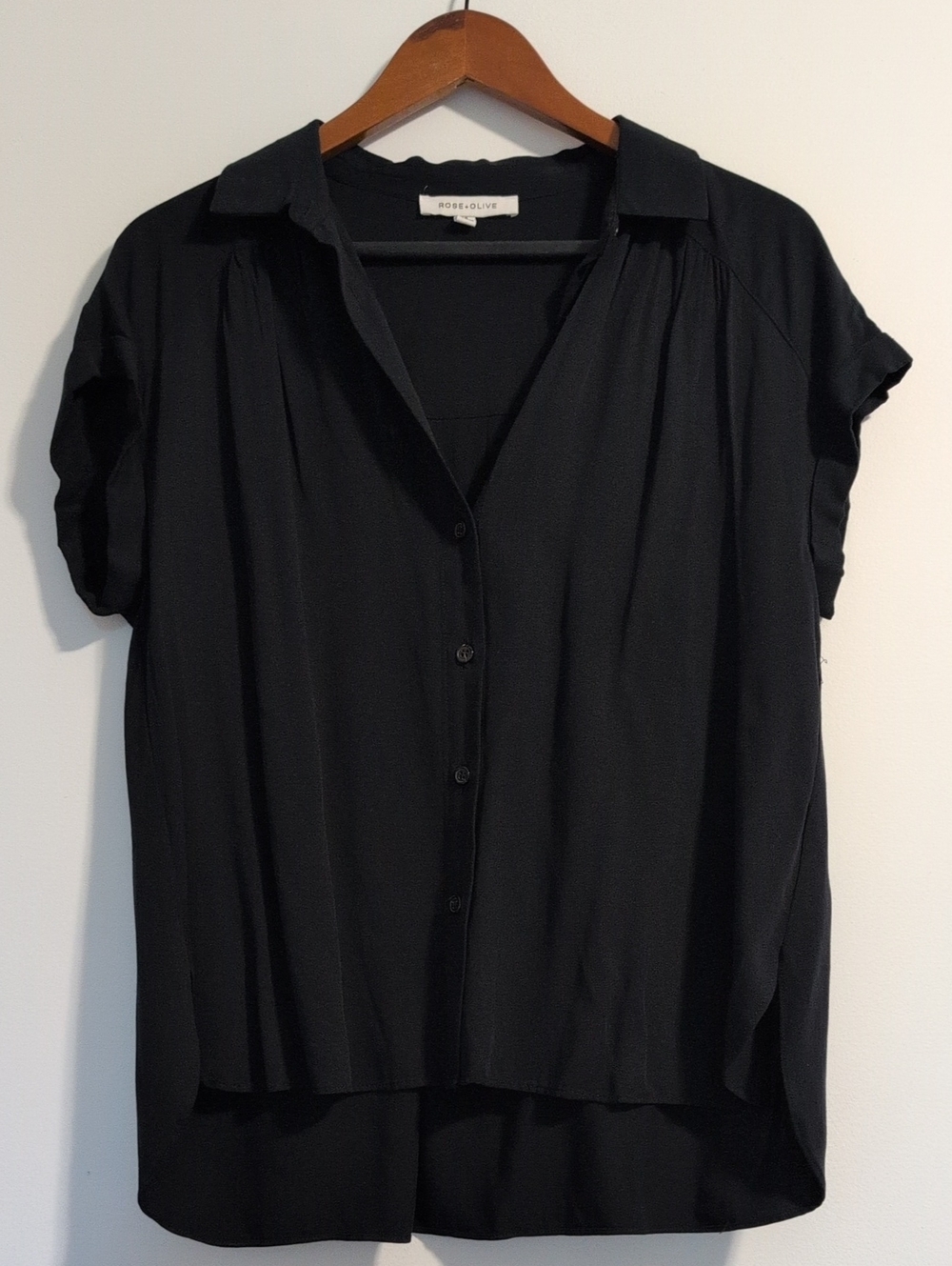 Rose & Olive Black Short-Sleeve Button-Front Blouse